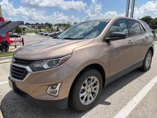 Sandy Ridge Metallic 2019 Chevrolet Equinox LS