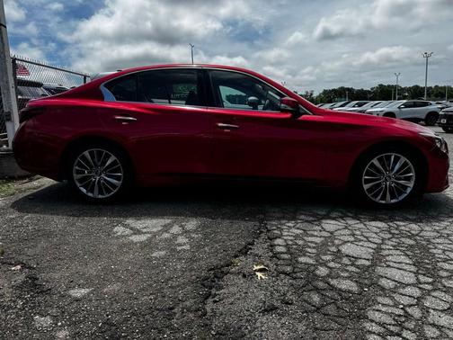 Dynamic Sunstone Red 2022 INFINITI Q50 3.0t LUXE