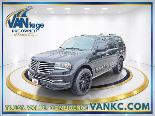 2015 Lincoln Navigator Base