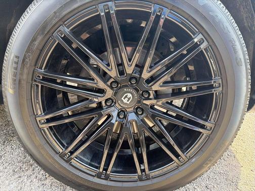 2015 Lincoln Navigator Base