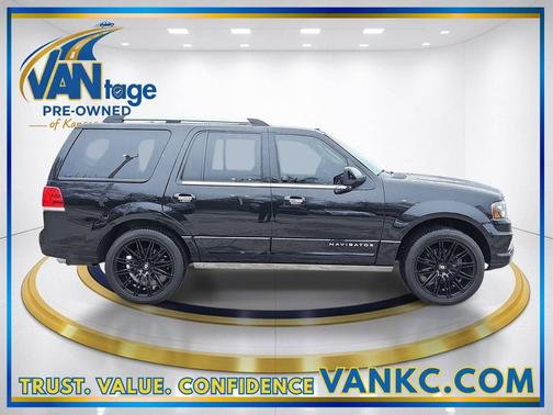 2015 Lincoln Navigator Base