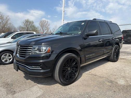 2015 Lincoln Navigator Base