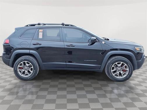 2022 Jeep Cherokee Trailhawk