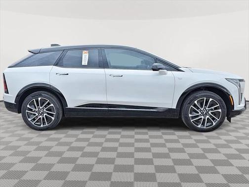 2025 Cadillac OPTIQ Sport