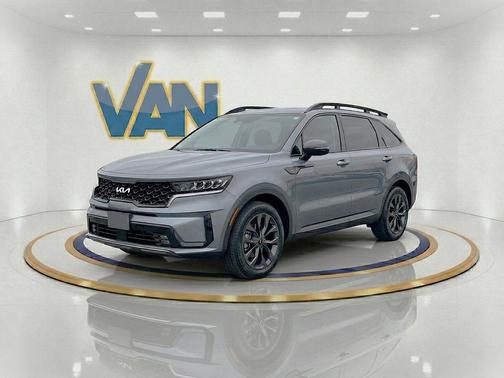 Everlasting Silver 2022 Kia Sorento EX