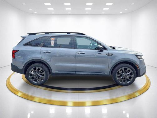 Everlasting Silver 2022 Kia Sorento EX
