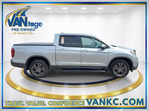 Lunar Silver Metallic 2019 Honda Ridgeline Sport