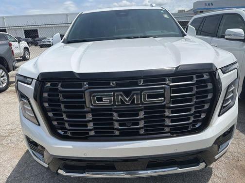 White Frost Tricoat 2025 GMC Yukon Denali Ultimate