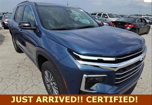 2025 Chevrolet Traverse LT