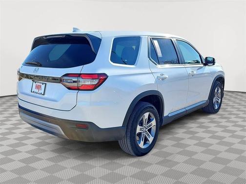 2023 Honda Pilot AWD EX-L 7 Passenger