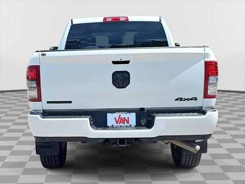 2020 RAM 2500 Big Horn Crew Cab 4X4 6'4' Box