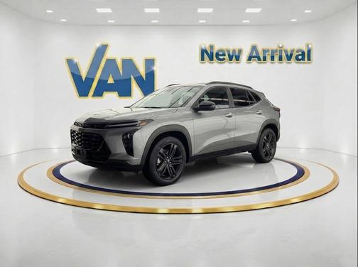 Sterling Gray Metallic 2025 Chevrolet Trax FWD ACTIV