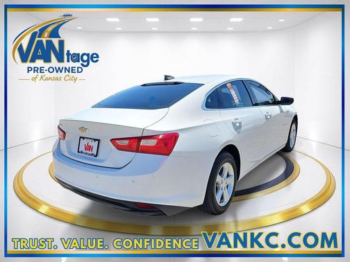 Summit White 2020 Chevrolet Malibu 1LS