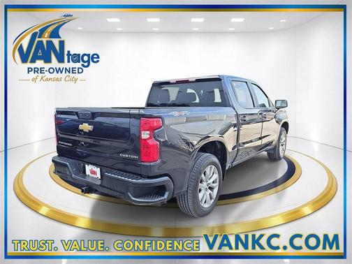 2022 Chevrolet Silverado 1500 Custom