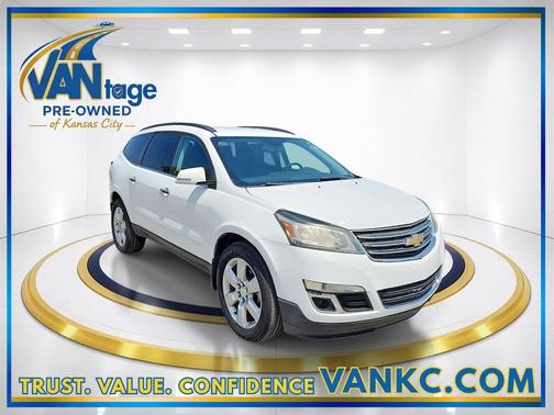 Summit White 2016 Chevrolet Traverse 1LT