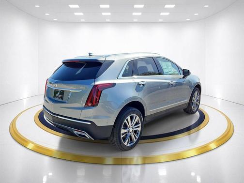 Argent Silver Metallic 2026 Cadillac XT5 Premium Luxury