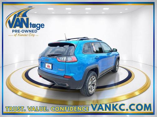 Hydro Blue Pearlcoat 2021 Jeep Cherokee Trailhawk
