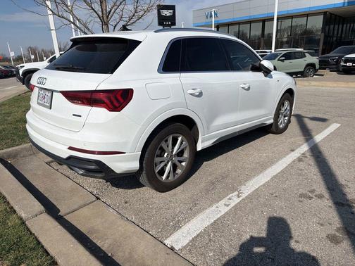 Ibis White 2021 Audi Q3 45 S line Premium