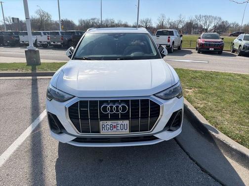 Ibis White 2021 Audi Q3 45 S line Premium