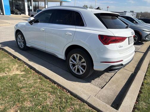 Ibis White 2021 Audi Q3 45 S line Premium