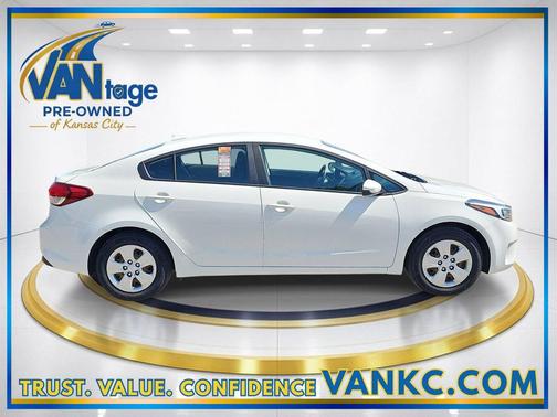 Clear White 2017 Kia Forte LX