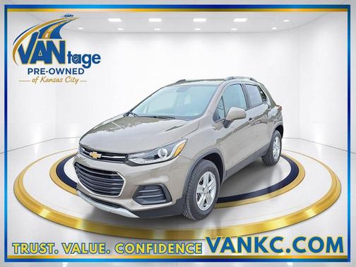 Stone Gray Metallic 2022 Chevrolet Trax LT