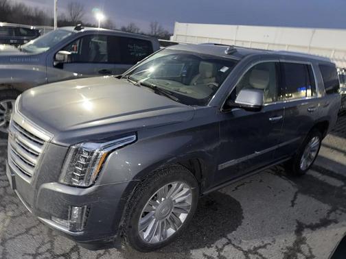 2019 Cadillac Escalade Platinum