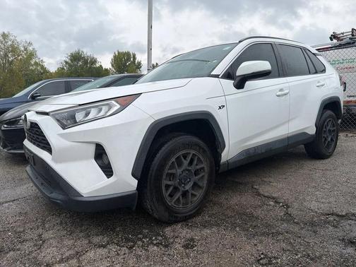 2020 Toyota RAV4 XLE