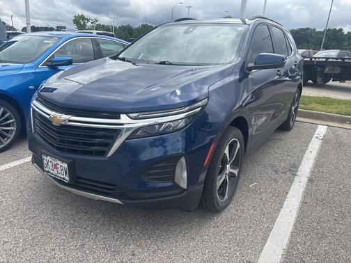 Blue Glow Metallic 2022 Chevrolet Equinox 1LT