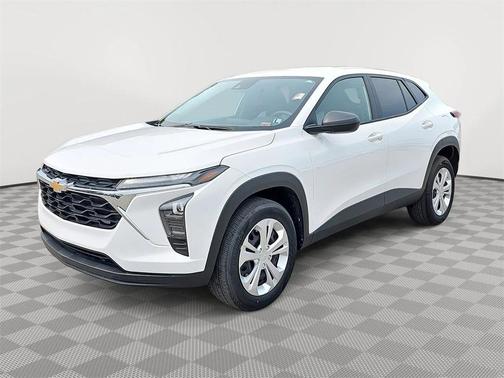 2025 Chevrolet Trax LS