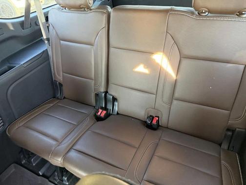 2021 Chevrolet Suburban 4WD High Country