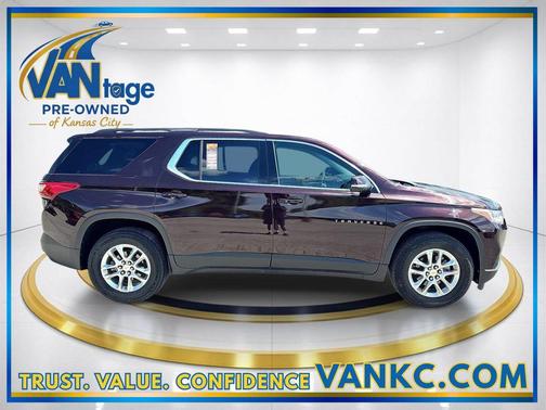 Black Cherry Metallic 2020 Chevrolet Traverse LT Cloth