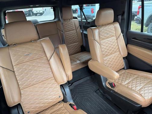 2023 Cadillac Escalade ESV Sport