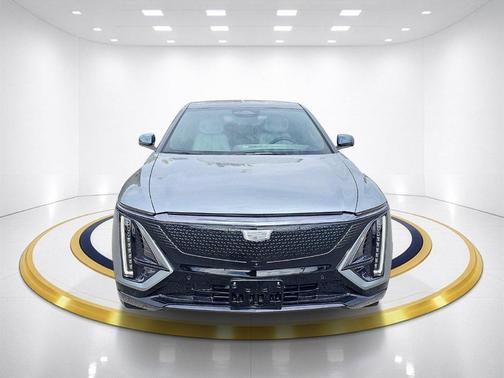 Argent Silver Metallic 2027 Cadillac LYRIQ Premium Sport