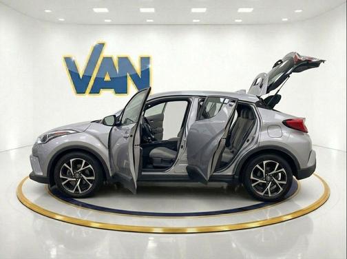 Silver 2019 Toyota C-HR XLE