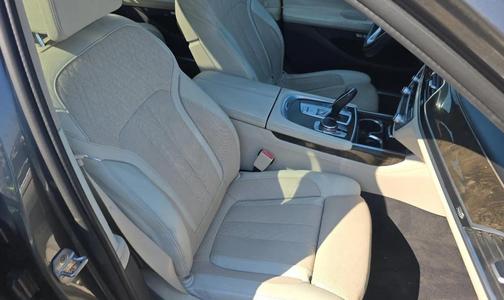 2016 BMW 750 i xDrive