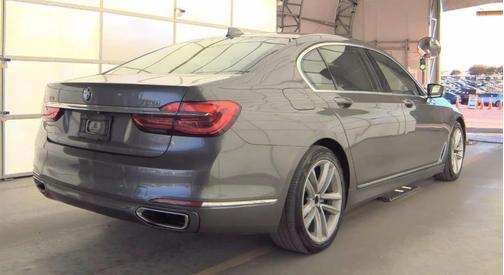 2016 BMW 750 i xDrive