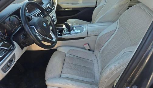 2016 BMW 750 i xDrive