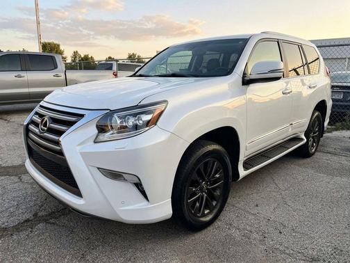 White 2018 Lexus GX 460 Base