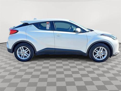 2021 Toyota C-HR LE
