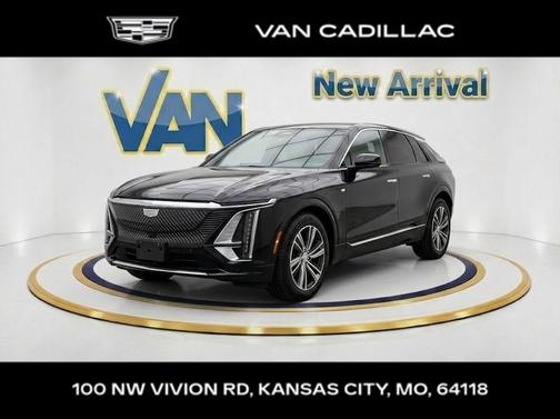 Stellar Black Metallic 2024 Cadillac LYRIQ Luxury