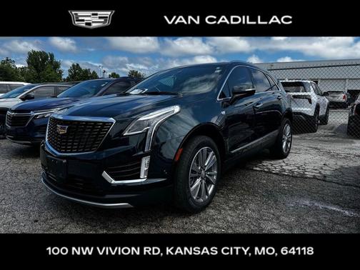 Emerald Lake Metallic 2025 Cadillac XT5 Premium Luxury