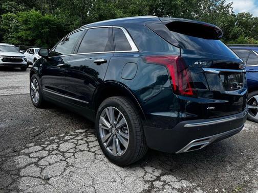 Emerald Lake Metallic 2025 Cadillac XT5 Premium Luxury