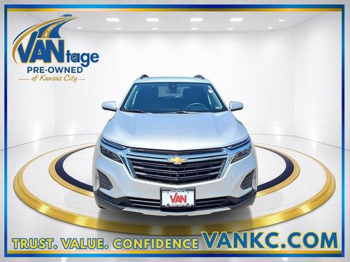 Silver Ice Metallic 2022 Chevrolet Equinox 1LT