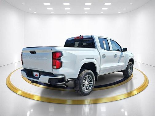 Summit White 2025 Chevrolet Colorado WT
