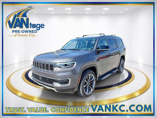 Baltic Gray Metallic Clearcoat 2024 Jeep Wagoneer Series II 4x4