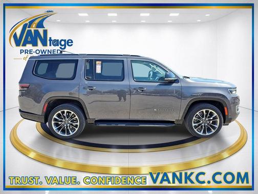 Baltic Gray Metallic Clearcoat 2024 Jeep Wagoneer Series II 4x4