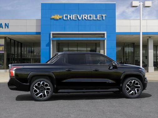 2024 Chevrolet Silverado EV RST