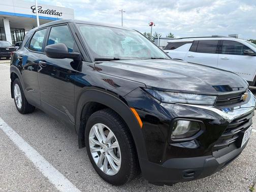 Mosaic Black Metallic 2023 Chevrolet Trailblazer LS