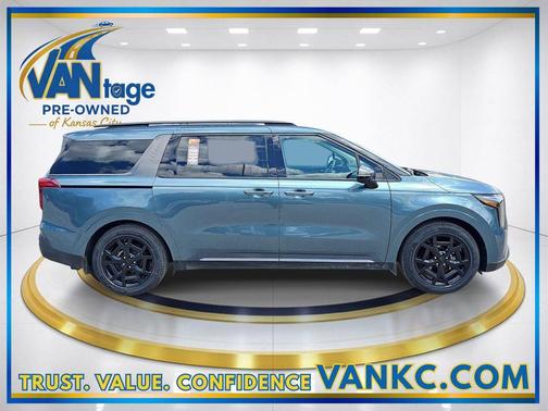 Astra Blue 2025 Kia Carnival SX Prestige